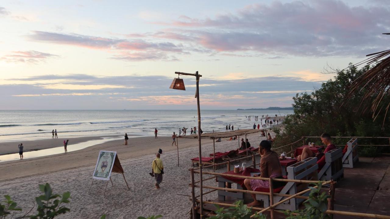 Lost Monk Beach Cottage アランボル エクステリア 写真